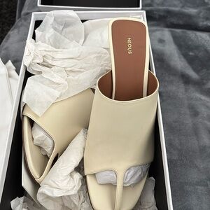 Neous Jumel Mule Pump 39 1/2 Cream new in box never worn
